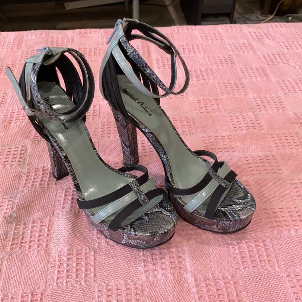 Brand new Michael Antonio shoes